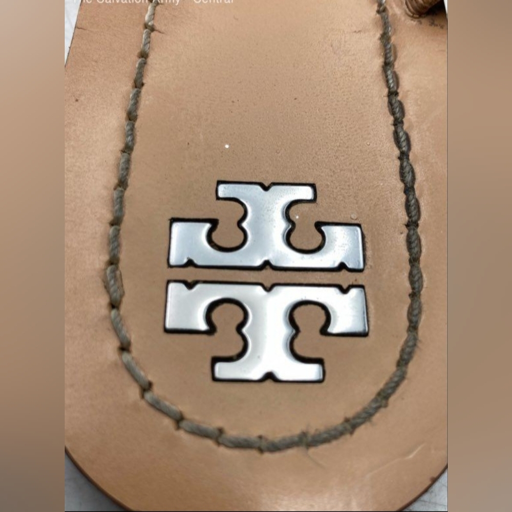 Tory Burch Designer Patos Tan Studded Strappy Calf Leather Thong Sandals 9.5 - Picture 8 of 8